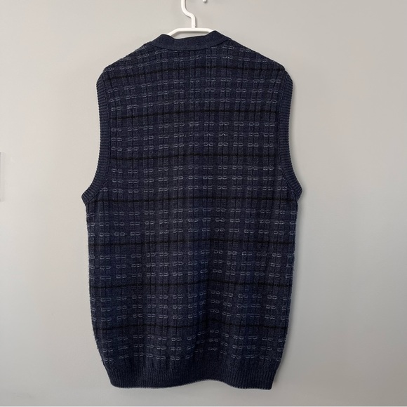 Vintage Knit Sweater Vest - Picture 2 of 3